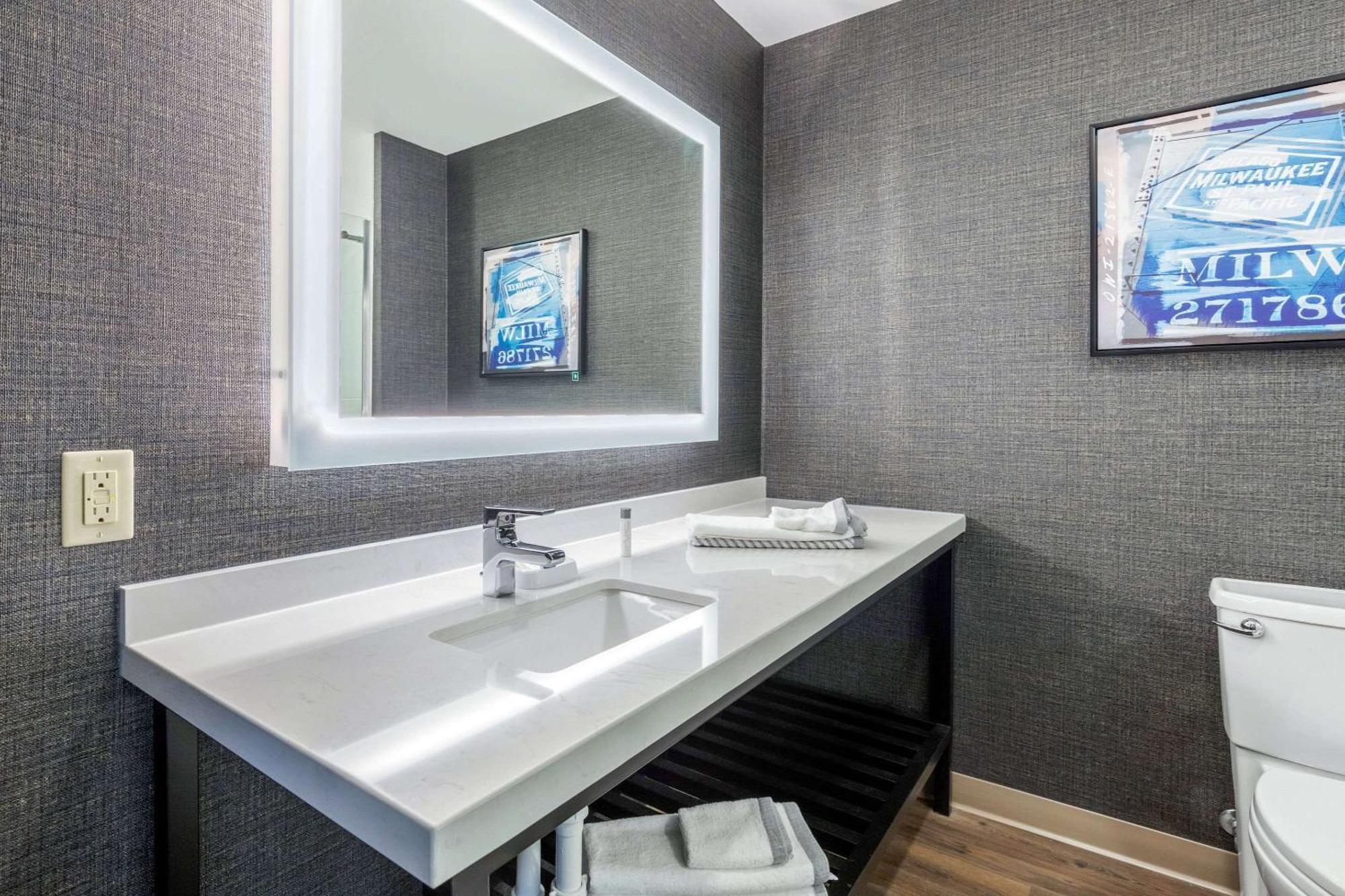 แคมเบรีย โฮเต็ล มิลวอคี ดาวน์ทาวน์ Hotel มิลวอกี ภายนอก รูปภาพ